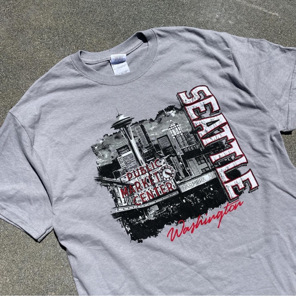 Seattle Vintage Cropped Shirt